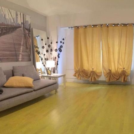 Green Apartment With Terrace 12 Βουκουρέστι Εξωτερικό φωτογραφία